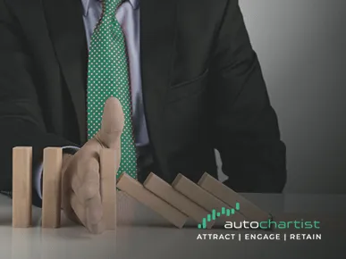 The Importance of Advanced Risk Management in Currency Trading: Control, Strategy, and Software